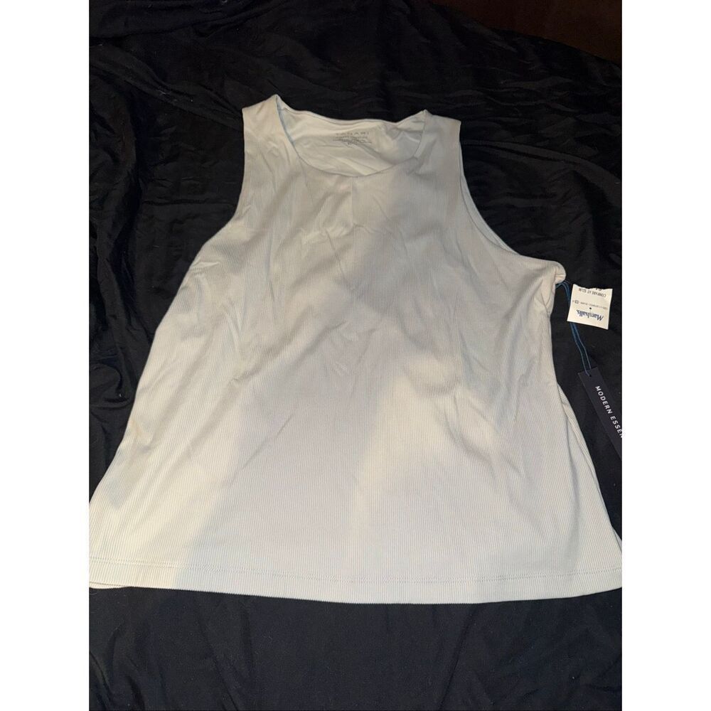 NWT  Tahari  white sleeveless blouse size xl